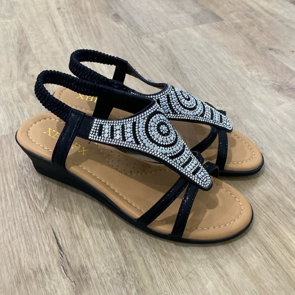 NEW Women’s Rhinestone Wedge Sandals - Picture 1 of 3
